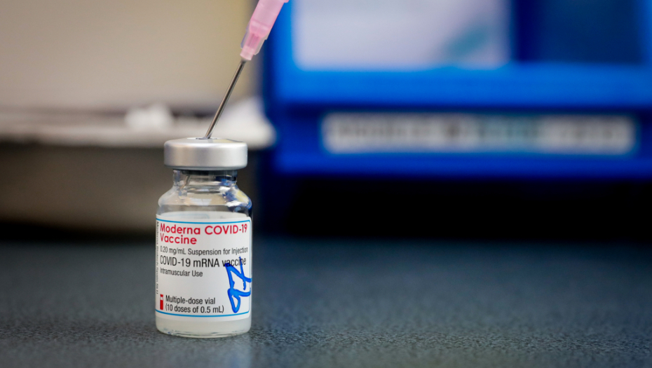 U AMERICI ODOBRENA TREĆA DOZA Buster Fajzera i Moderne za sve odrasle