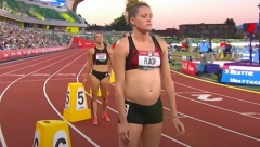 OVA ŽENA JE FENOMEN! Atletičarka trudna nastupala, trčala po paklenoj vrućini, bacala kuglu! (VIDEO)