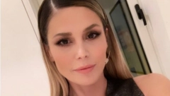 UZNEMIRUJUĆI SADRŽAJ Jeziv snimak nesreće u Beogradu, vozač na pešačkom pregazio psa Ane Mihajlovski umalo stradala i deca (VIDEO)