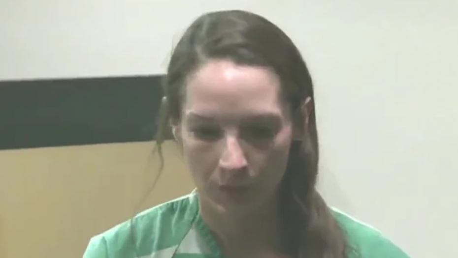 ZAVODILA DRUGOVE SVOJE ĆERKE (11) Kristina je sa svima spavala, a sada joj se dešava STRAHOTA