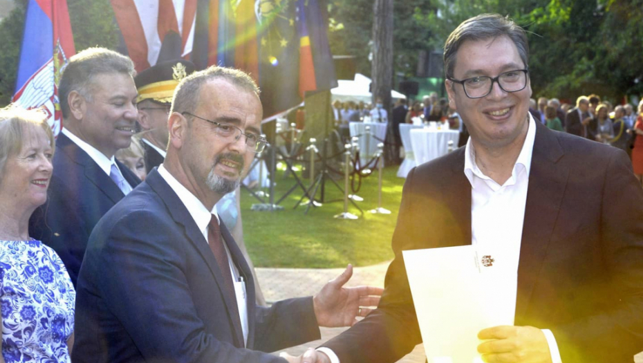 VUČIĆ ČESTITAO BAJDENU DAN NEZAVISNOSTI Srbija je opredeljena za snažniju saradnju sa SAD, koje vidimo kao partnera