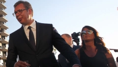 NA VRHU BEOGRADA U BOHO IZDANJU Savetnica predsednika Vučića izgleda bolje nego ikad, a o ovoj haljini će sve dame pričati (FOTO)