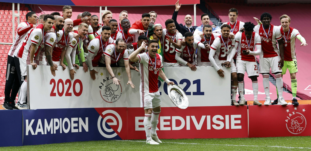 JOŠ JEDAN SRBIN U AJAKSU! Tadić dobio društvo, talentovani štoper je nova nada "kopljanika"!