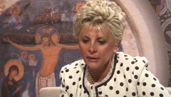 NAJBOGATIJA SRPKINJA NA SVETU STIGLA U BEOGRAD Pala u zagrljaj duplo mlađem muškarcu, on oženjen, a žena mu poznata