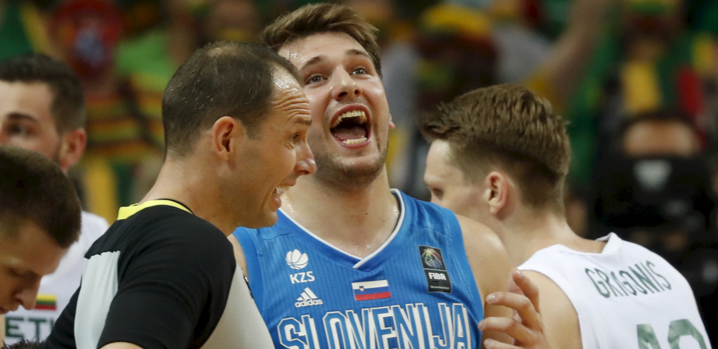 POLA SRBA U TIMU Amerikanac napravio košarkašku reprezentaciju SFRJ za OI