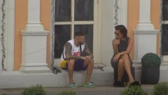 ŠA MENJA PROFESIJU Reper deli ljubavne savete po Beloj kući, ima jak razlog zbog koga ubeđuje Minu da ne raskida sa Carem