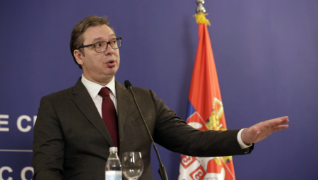 JEDINI MOŽE DA OČUVA MIR I STABILNOST Podrška predsedniku Vučiću iz Subotice, da od Srbije napravi zemlju dostojnu naših predaka!