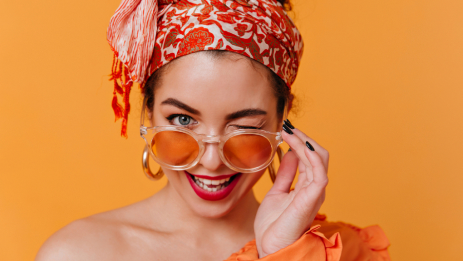 MARAMA KAO OMILJENI MODNI DETALJ Da li je samo zaštita od sunca ili vanvremenski trend?