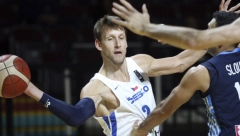 BIVŠI IGRAČ PARTIZANA PRETI SRBIJI Veseli zna kako protiv Jokića