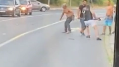 POSLE SNIMKA NA KOME SE JURE SEKIROM, POLICIJA MUNJEVITO REAGOVALA Pohapšeni učesnici brutalne tuče na Banjici