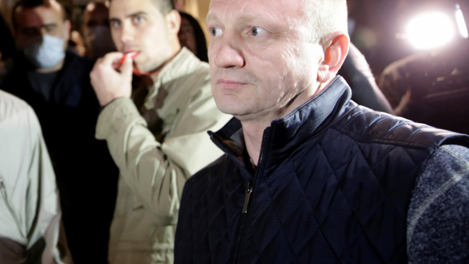 SRAMNO Đilasovi divljaci oterali Lukasa i Mirkovića sa proslave, a oni zakazali poklon koncert građanima Bora!