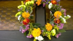 SRPSKI OBIČAJI ZA ĐURĐEVDAN Etnolog otkriva ulogu venčića od sveća i njihovo religijsko značenje