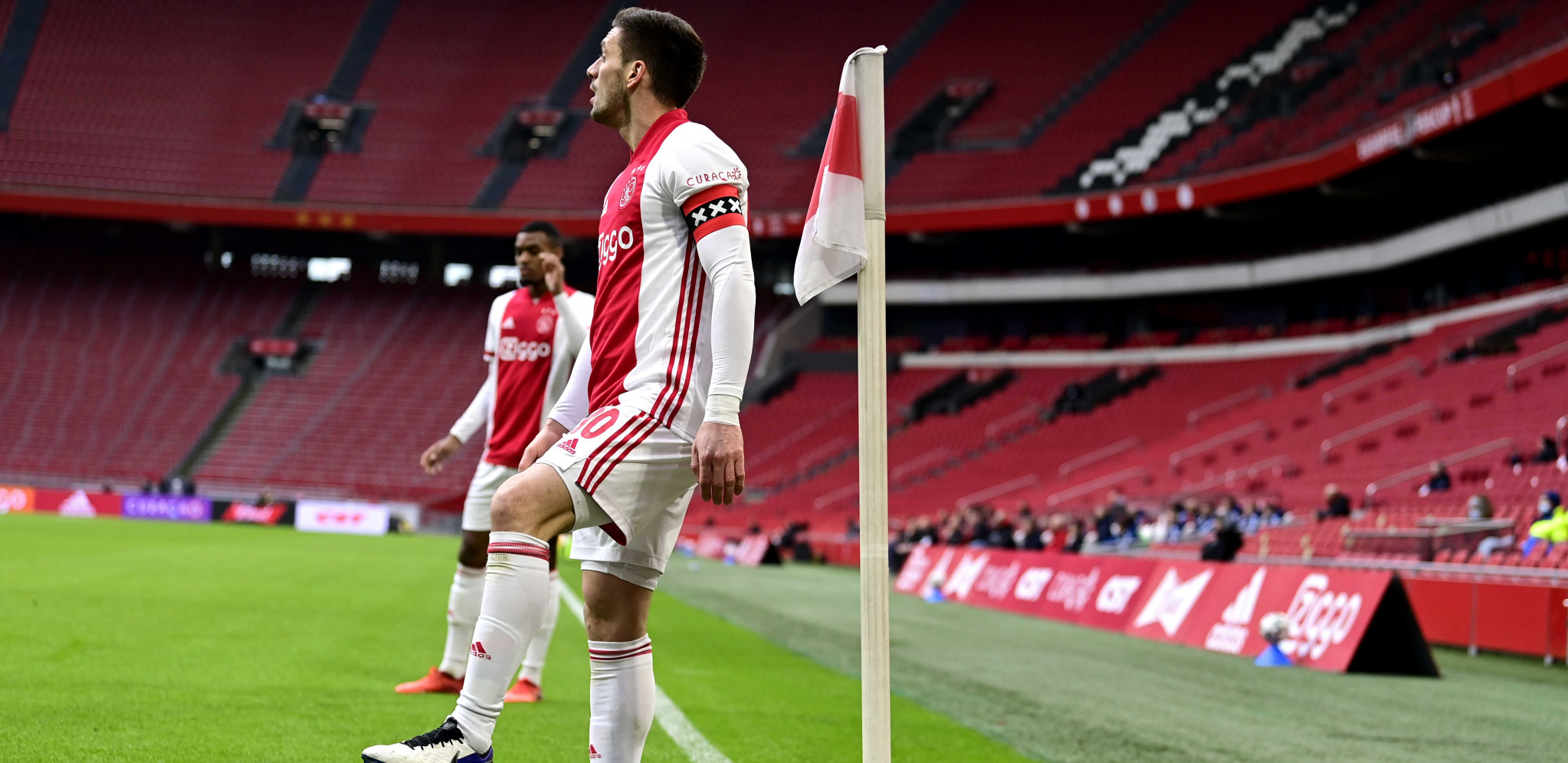 TAKO SE CENI KAPITEN! Tadić produžio ugovor sa Ajaksom do 2024. godine!