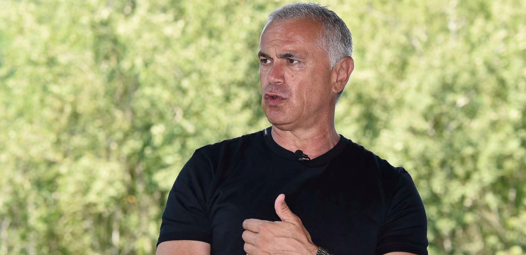 NEMA GA U PORODIČNOM ALBUMU! Ovo je drugi Terzićev sin, ne voli javnost uopšte, brutalan je frajer, a sada je konačno isplivala i njegova fotka!