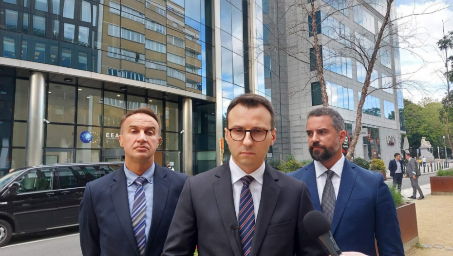 Petković: Iza nas je tri i po sata veoma teških razgovora