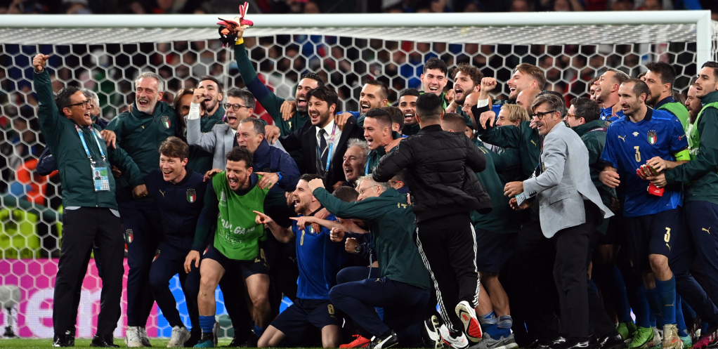 OVO JE SVIMA PROMAKLO Scena o uljezu među Azurima obilazi svet (VIDEO)