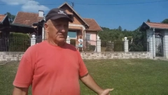 Za dlaku izbegnuta tragedija: U Acovo dvorište sa neba pala protivgradna raketa (FOTO)