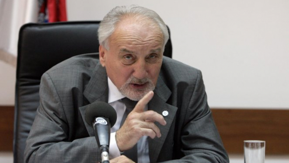 VUKČEVIĆ I ĐILASOVA NOVINA ŽALE Bolje da su na vlasti oni koji šalju Srbe u Hag!