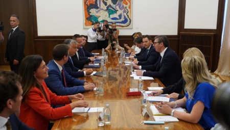 Siniša Mali objavio šta se dešavalo iza zatvorenih vrata na sastanku Vučića i Orbana (FOTO)