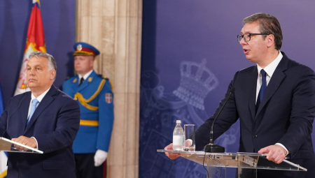 MAĐARSKA JE 1999. TREBALO DA KOPNENO NAPADNE SRBIJU Vučić: "Klinton je tražio, ali je Orban odbio!"