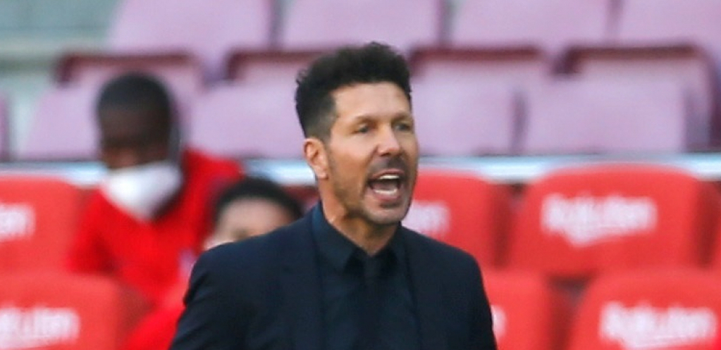 PRIJATELJSKA UTAKMICA? Tuča, krv i isključenje na utakmici Fejenorda i Atletika, uleteo i Simeone (VIDEO)