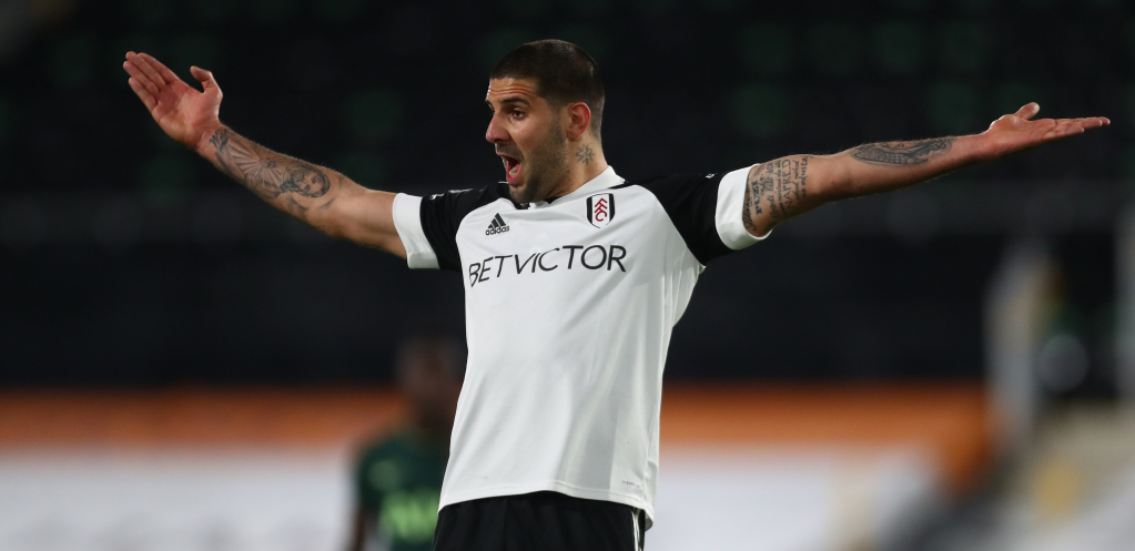 MAŠINA SE NA GASI! Mitrović postigao het-trik već u prvom poluvremenu!