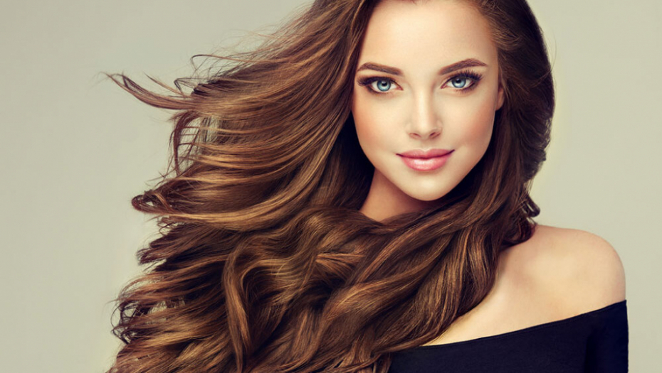 UČINITE KOSU SJAJNOM, MEKOM I GLATKOM Zvuči ludo ali mnoge žene se kunu u ovu jeftinu, prirodnu masku