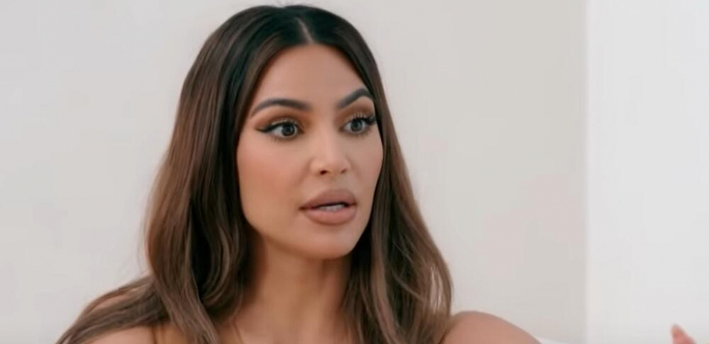 SLAVNA STARLETA PODELILA FOTKU IZ DETINJSTVA Evo šta je sve Kim Kardašijan promenila na svom licu! (FOTO)