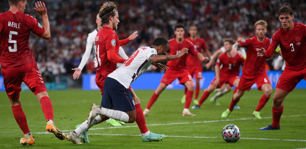 DA LI JE U PRAVU? Šef sudija UEFA analizirao suđenje na EP, mnogi su u čudu posle njegovih reči