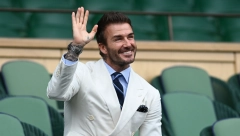 FALI SAMO NOVAK  Legendarni Bekam objavio "nasjkuplju" sliku i ostavio sve bez reči (VIDEO)