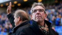 TUŽNA VEST U ENGLESKOJ PRED FINALE! Preminuo legendarni reprezentativac! (FOTO)