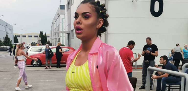 OTKRILA KO JOJ JE FAVORIT Mina se pojavila u Šimanovcima u izdanju kakvo niko nije očekivao od nje i rekla od koga je dobila najveće kritike (VIDEO)