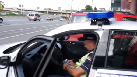 "HALO POLICIJA, VIDEO SAM NESTALU OSOBU!" Ako vidite lice za kojim se traga nikako nemojte ovo da radite!