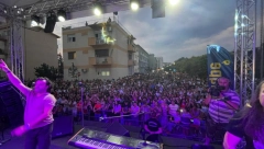 ČOVEK KOJI POMERA GRANICE Lukas zapalio Ub, više od 20.000 fanova pevalo sa najboljim pevačem uglas! (FOTO)