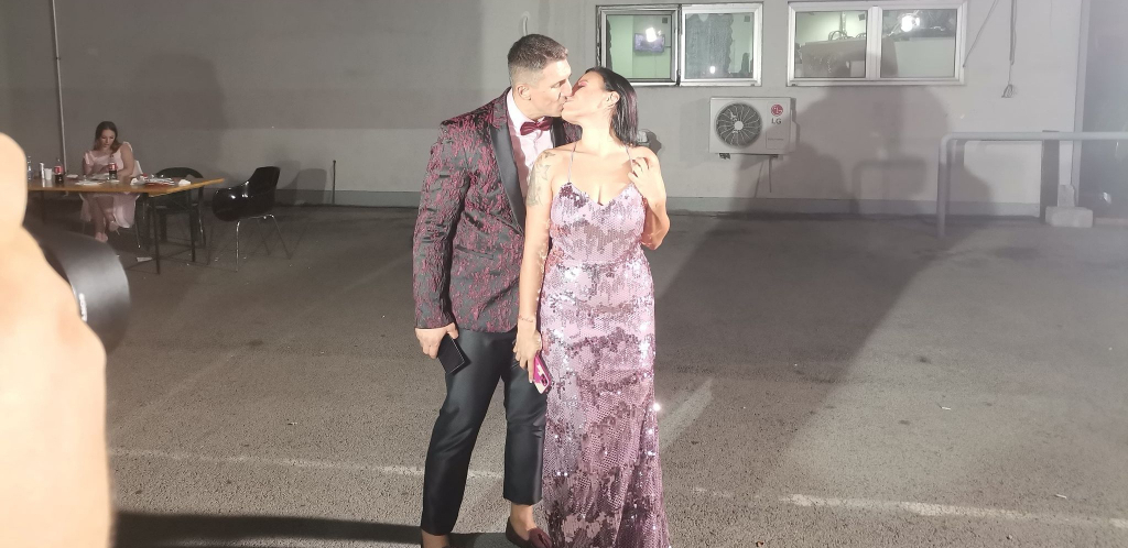 NE MOGU DA ŽIVE JEDNO BEZ DRUGOGA Golubović i Kristina pokazali gde uživaju daleko od Beograda, savršeno stilizovani oduševili mnoge (FOTO)