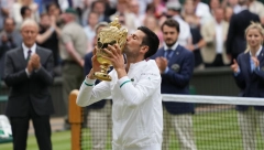 OGLASIO SE I NOVAKOV IDOL! Legendarni teniser u neverici posle onoga što je Đoković uradio!