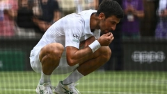 NOVAK ĐOKOVIĆ OVAKO PUNI ENERGIJU! Evo kako se Nole hrani, svi su gledali samo u njegov tanjir (FOTO)