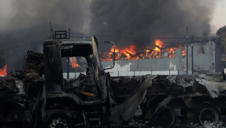 POSTAPOKALIPTIČNE SCENE U JUŽNOJ AFRICI Gore zgrade, roba razbacana po ulici, VOJSKA reagovala (FOTO/VIDEO)