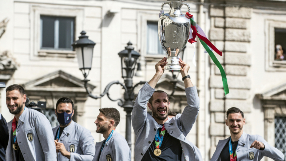 ČOVEK JE LEGENDA! Kjelinijev emotivni govor posle dolaska sa peharom u Italiju oduševio celu planetu