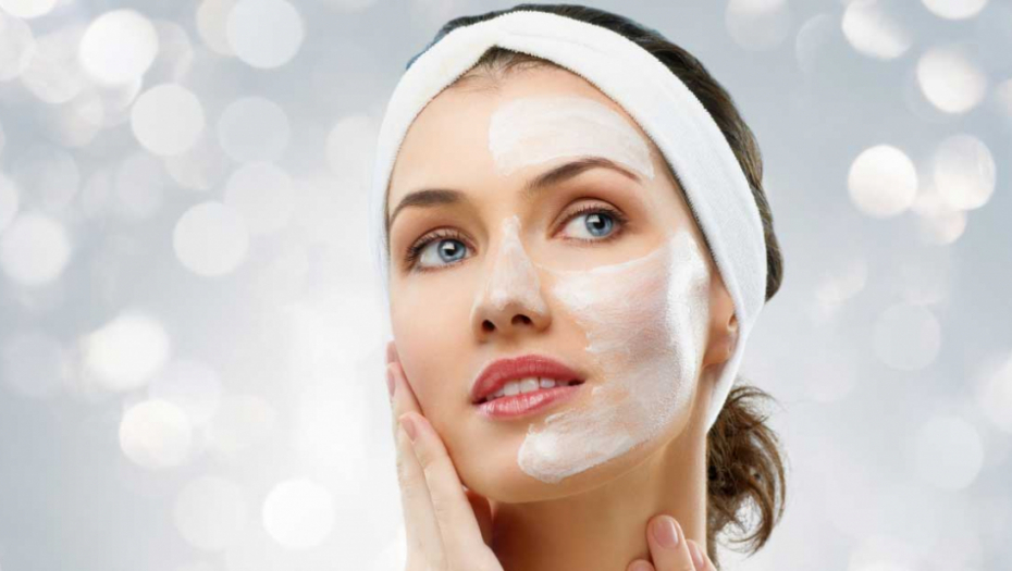 PODMLADIĆE VAŠU KOŽU: Soda bikarbona bukvalno čini čuda, evo kako se koristi