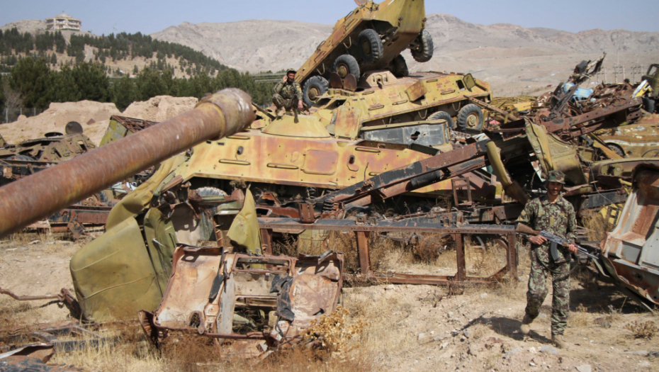 TALIBANI PONOVO PREUZIMAJU AVGANISTAN Vojska beži i traži utočište u Pakistanu