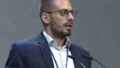 ĐILASOV POSLUŠNIK IZAZVAO INCIDENT U NOVOM SADU Transparent protiv Vučića na Egzitu u pokušaju