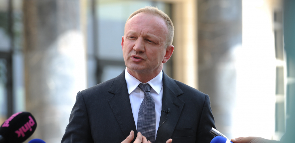 "ĐILASE, JEREMIĆU, NIKADA VAM NEĆEMO ZABORAVITI!" Dosta je bilo žestoko reagovala na igranje opozicije sa Republikom Srpskom