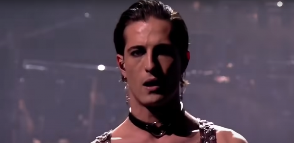 SVIMA POPADALE VILICE! Damiano  David se pojavio na jednom događaju, obožavaoci pali u trans, svi su gledali samo u njega