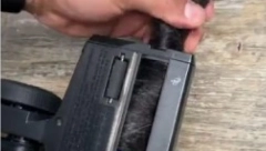 U TRI POTEZA OČISTITE ČETKU USISIVAČA! Trik zbog kojeg gori internet, raspametio domaćice