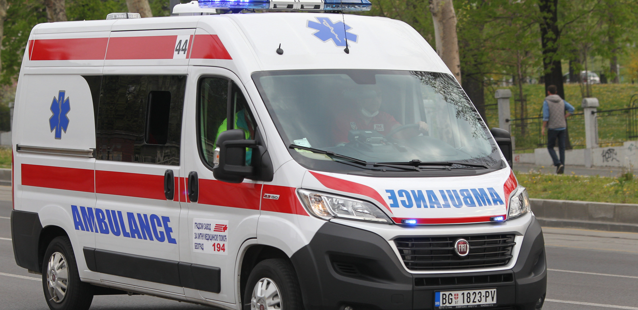 DVOJE POGINULIH U STRAVIČNOJ NESREĆI Detalji udesa u Vojislava Ilića (VIDEO)