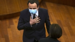 UREDNIK PRIŠTINSKE GAZETE PONIZIO KURTIJA Junačio si se da ti je dijalog sa Beogradom nebitan, a sada trčiš po treći put da vidiš Vučića! (FOTO)