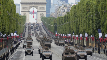 EVROPA SRLJA U PROPAST! Francuska i Italija kupuju 700 protivvazdušnih raketa srednjeg dometa!