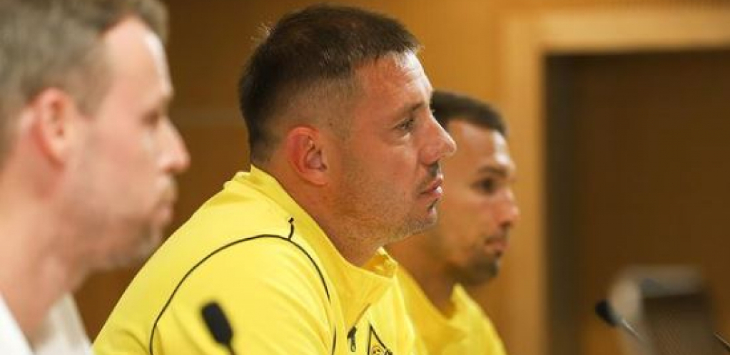 ZNA LI ON PROTIV KOGA IGRA?! Trener Kairata "pecnuo" Zvezdu pred dvomeč sa bivšim šampionom Evrope (VIDEO)