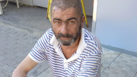 LEŽAO U RANAMA NA ULICI Ruskinja Ina mu je prišla, i saznala da je Srbin, a onda su svi prepoznali Stanka iz Leskovca!